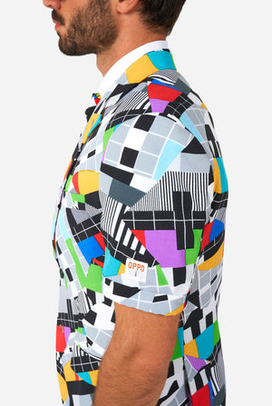 Man wearing summer suit with test screen print, view from the side