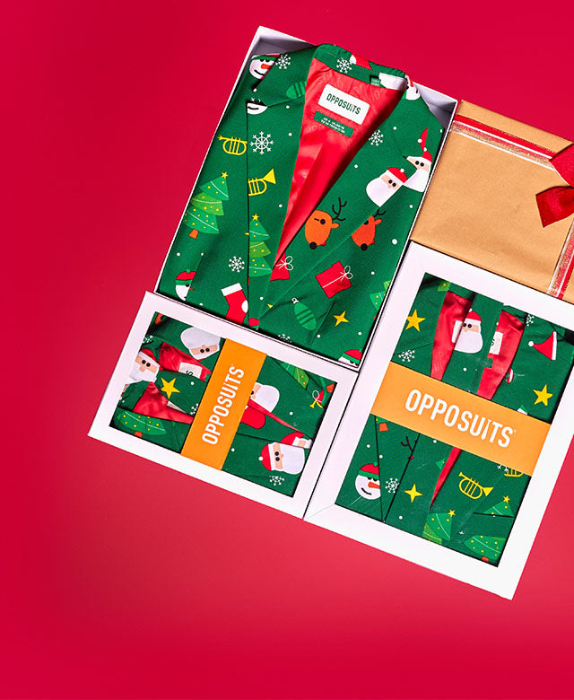 Image with red background and 4 OppoSuits retailboxes in a square. 1 Box packed as a present. 3 boxes with a festivity green suit.