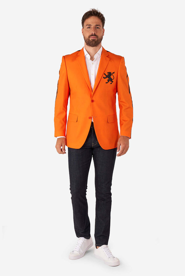 Man wearing orange blazer with dutch lion