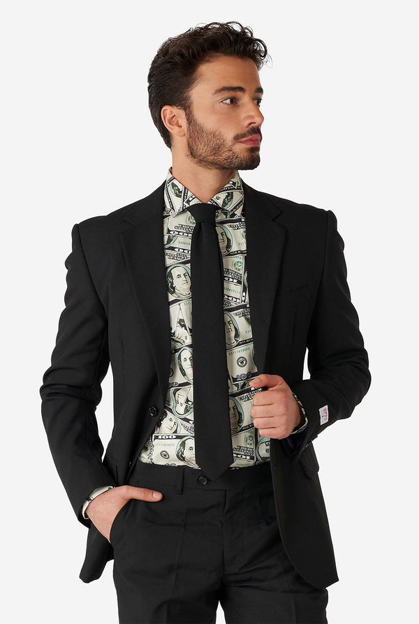 Man wearing shirt with dollar print