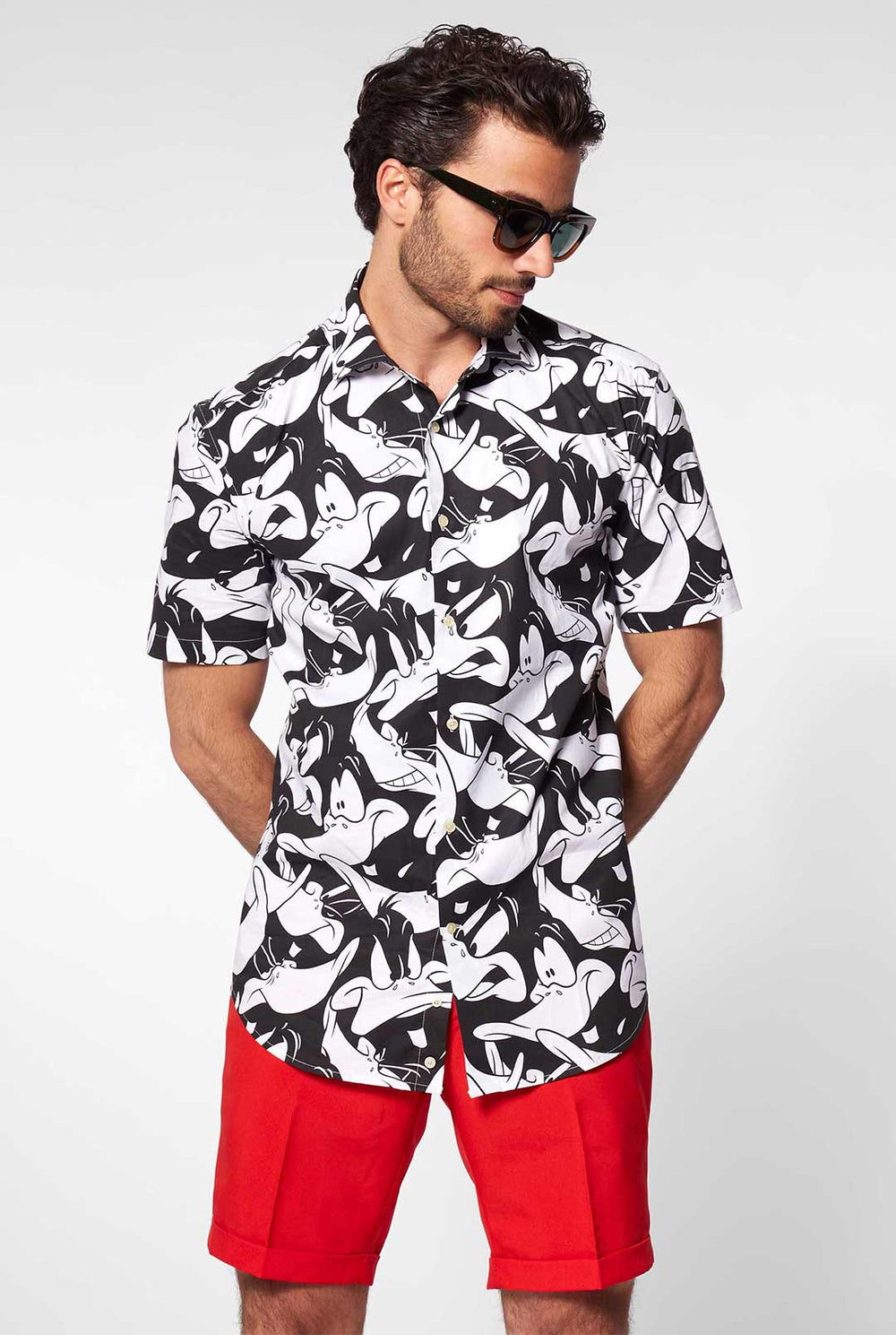 Man wearing summer shirt with Daffy Duck Looney Tunes print
