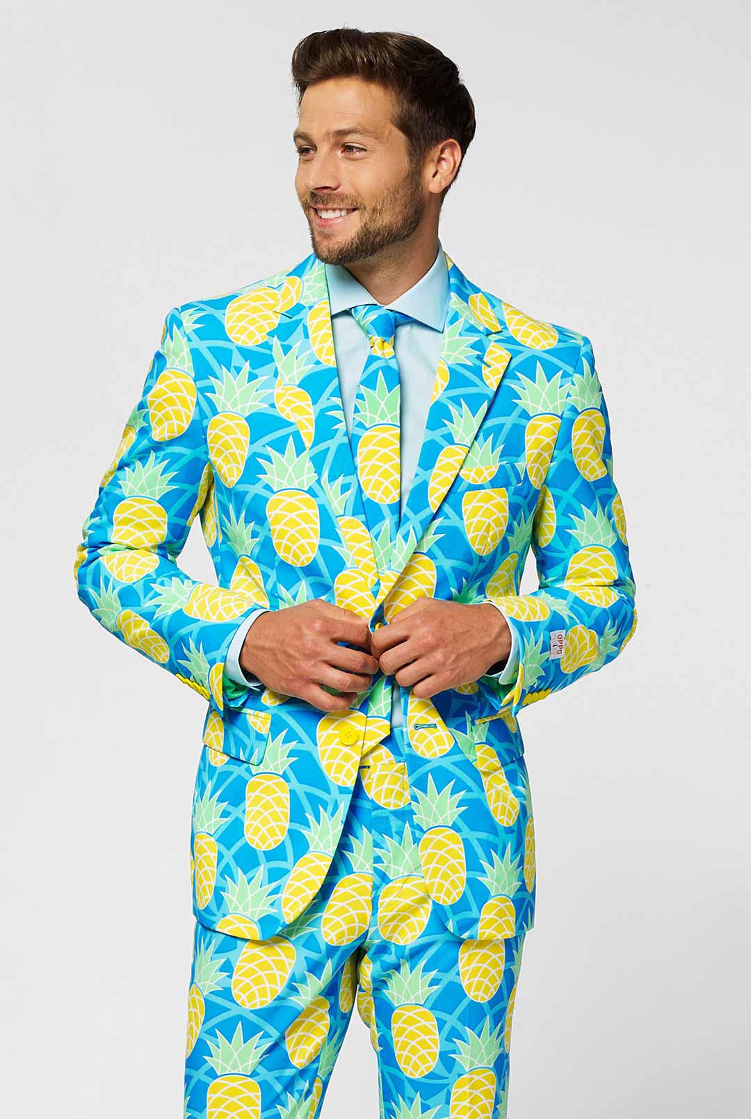 OppoSuits Men's Slim-Fit Novelty Pattern Suit & Tie Set